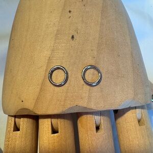 14KWG Pair Clicker Hoop Earrings